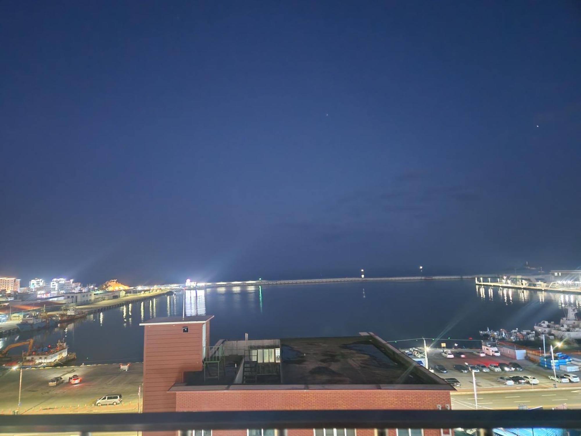 Sokcho Station Hostel Exterior foto